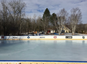 Backyard hockey rinks