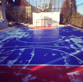 Backyard hockey rinks