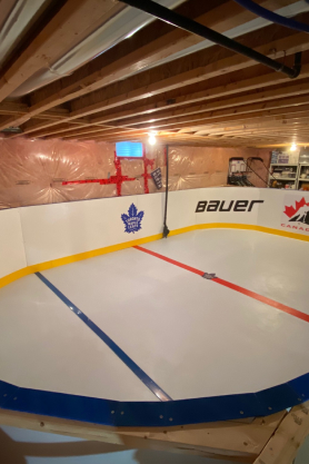 Backyard hockey rinks
